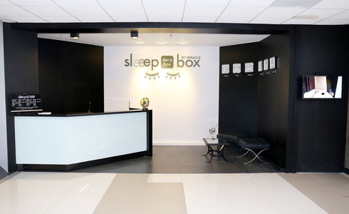 24-HOUR FRONT DESK Sleep box by Miracle en Bangkok 24-HOUR FRONT DESK Sleep box by Miracle en Bangkok