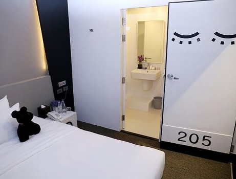 SUPERIOR ROOM 8 HOURS  Sleep box by Miracle en Bangkok