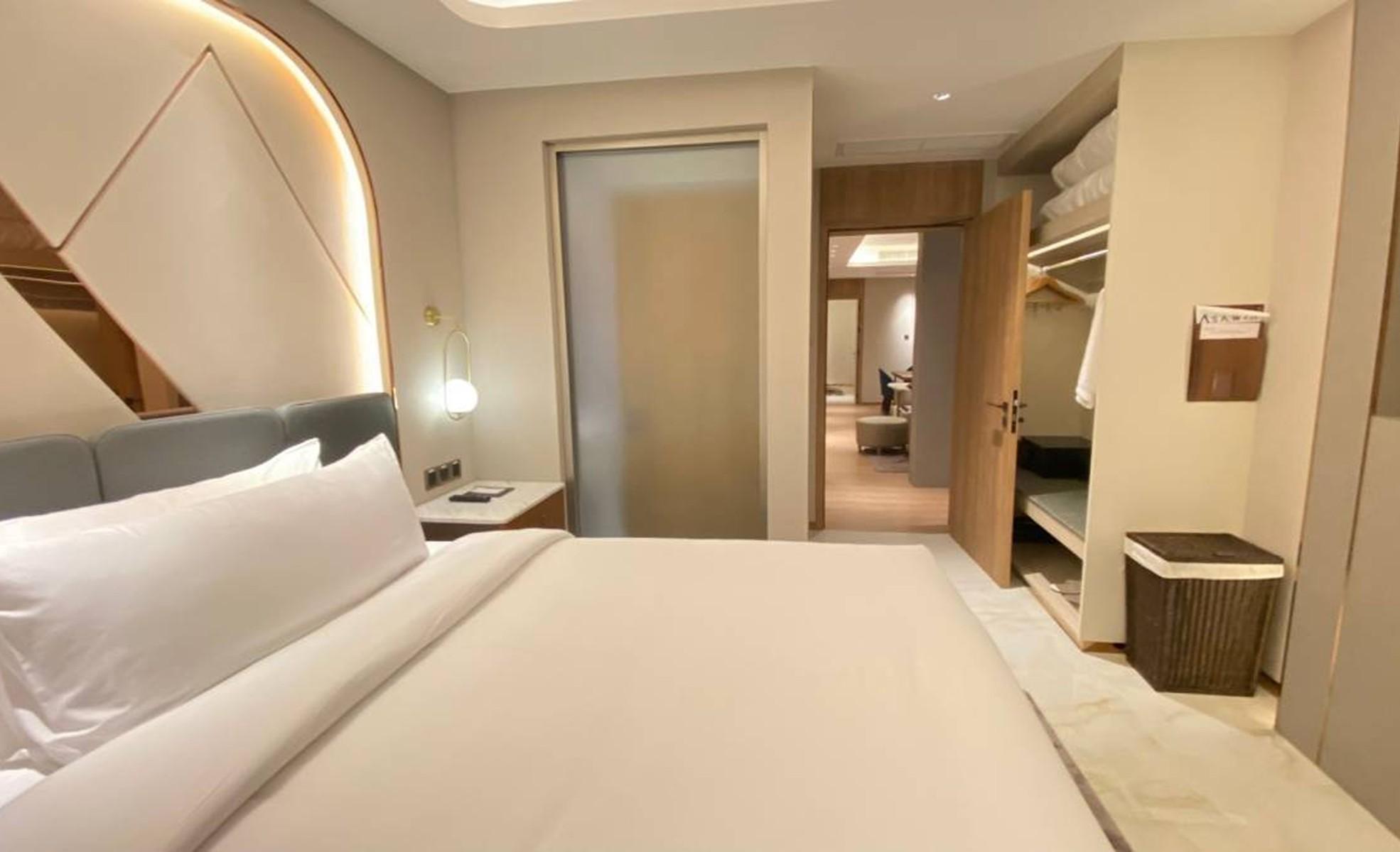 Family Suite Asawin Grand Convention Hotel