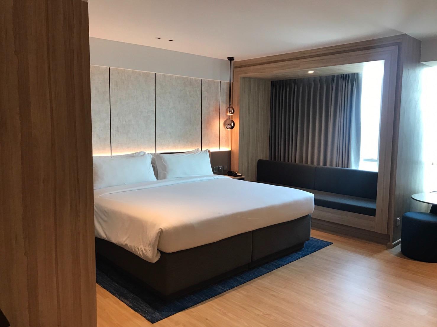 JUNIOR SUITE