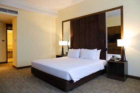 JUNIOR SUITE Louis’ Tavern en Bangkok JUNIOR SUITE Louis’ Tavern en Bangkok