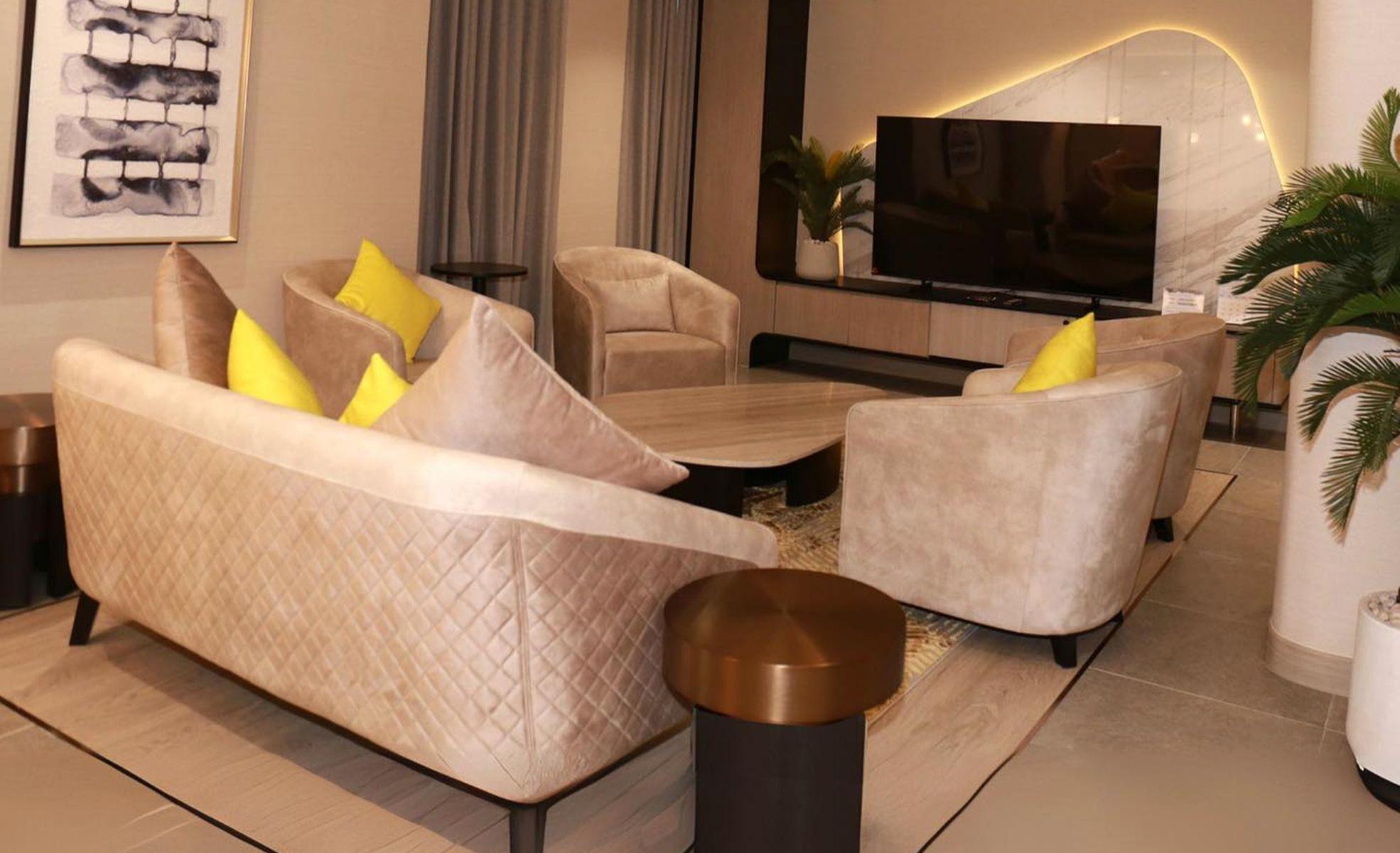 Business Suite Miracle Grand Convention