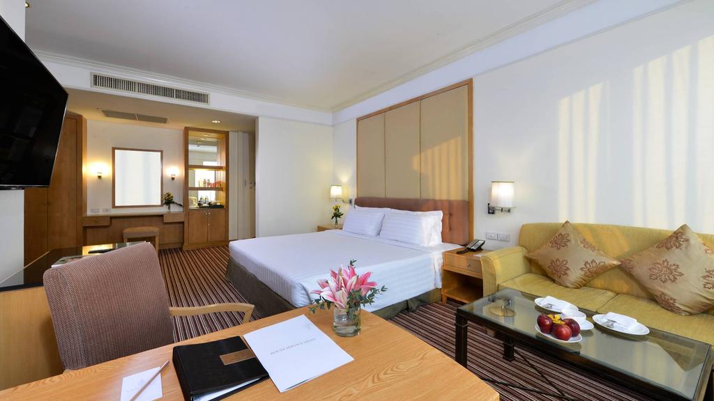 Deluxe Suite