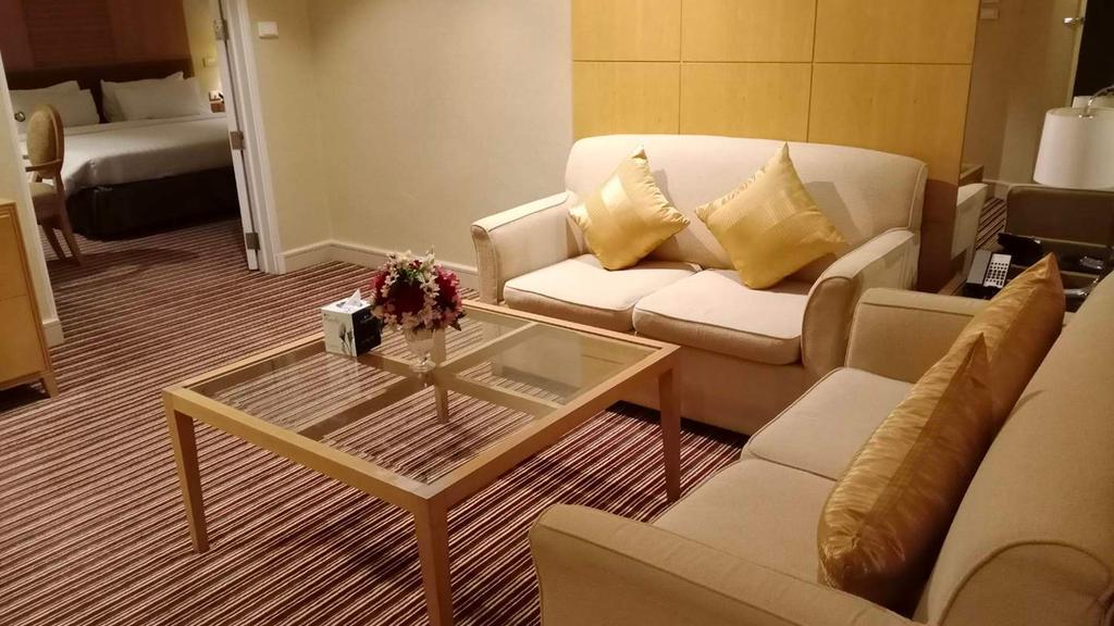 Executive Suite