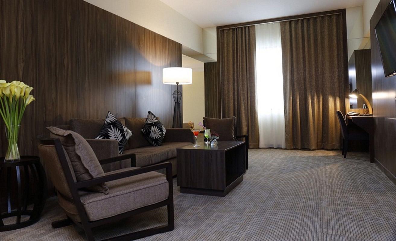 Junior Suite Junior Suite 3 Louis Tavern By Miracle Bangkok