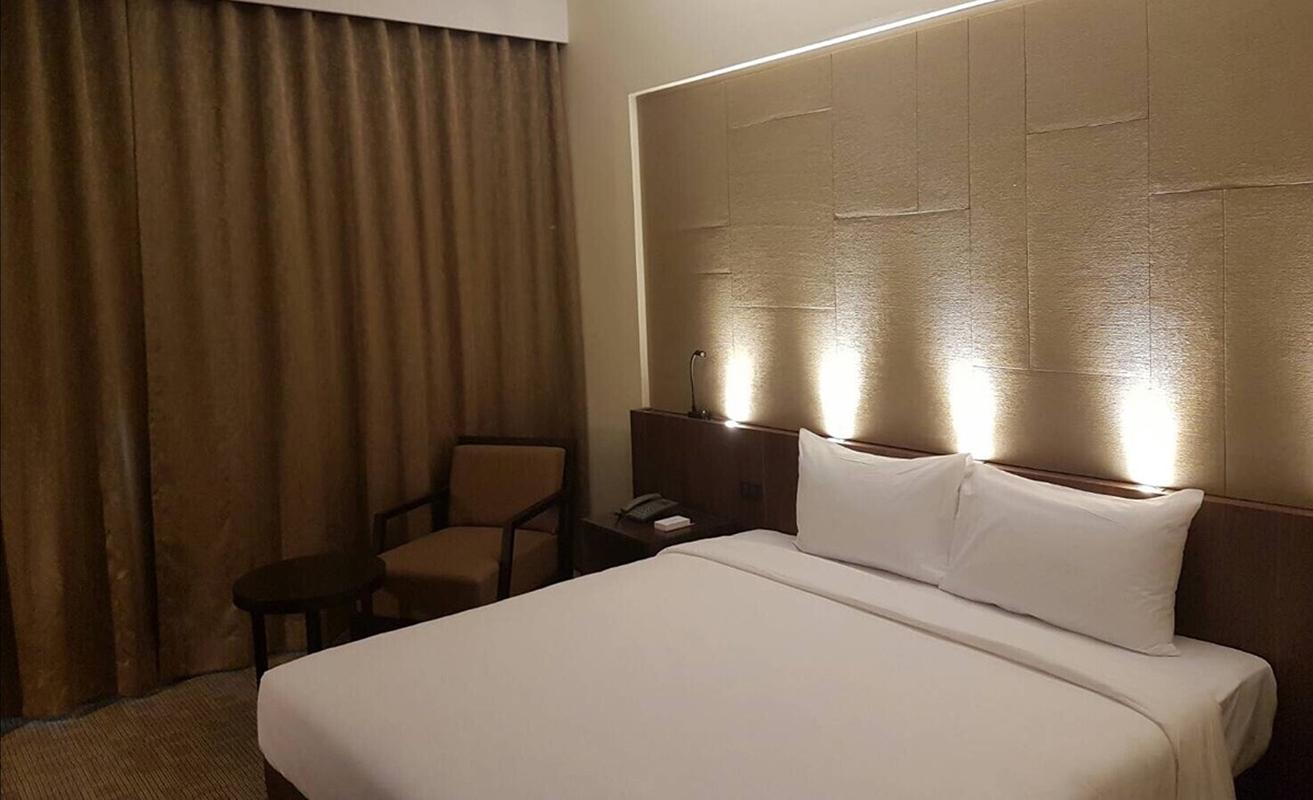 Superior Room Superior Room 2 Louis Tavern By Miracle Bangkok