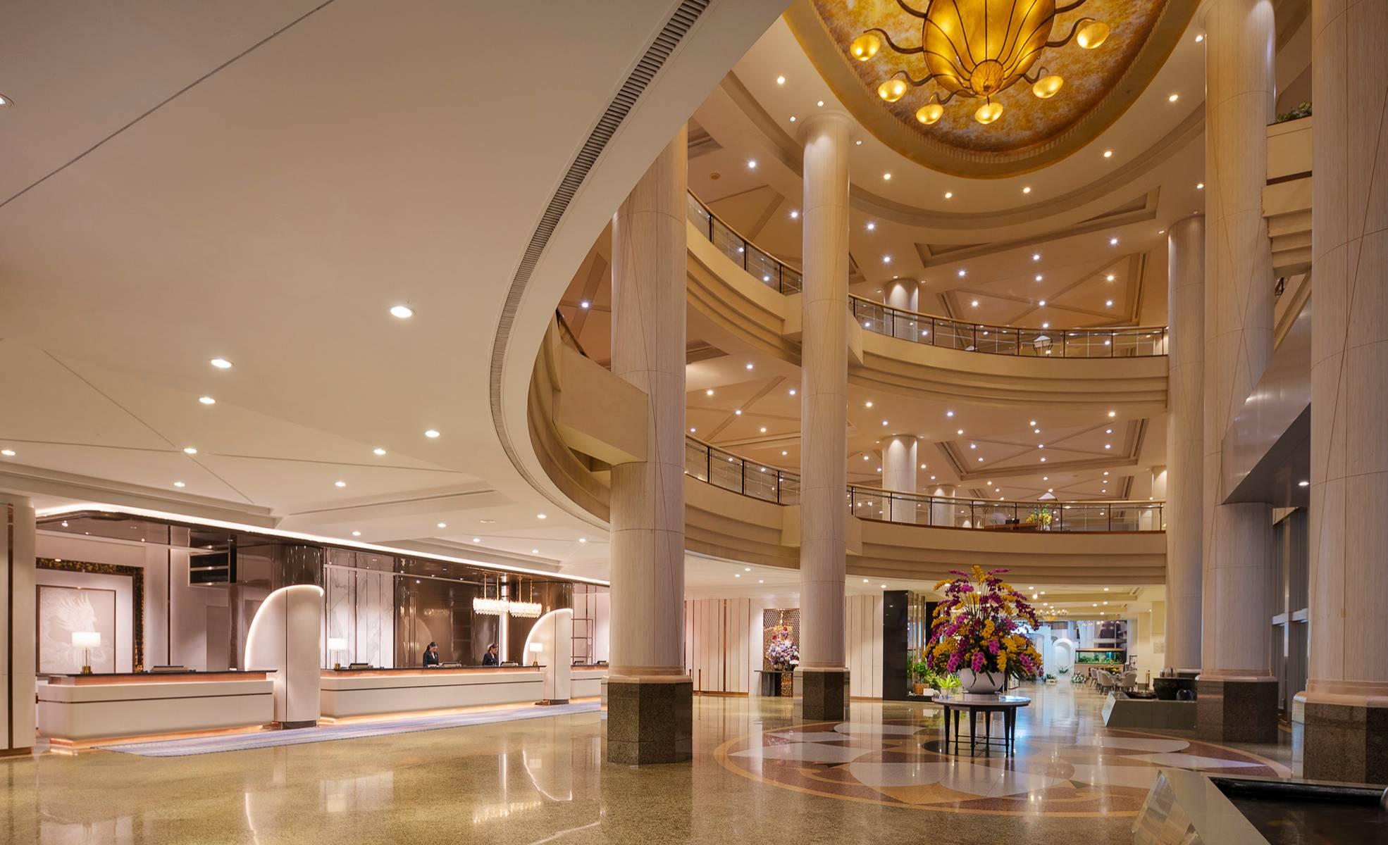 Lobby Miracle Grand Convention Miracle Hotel Group Bangkok