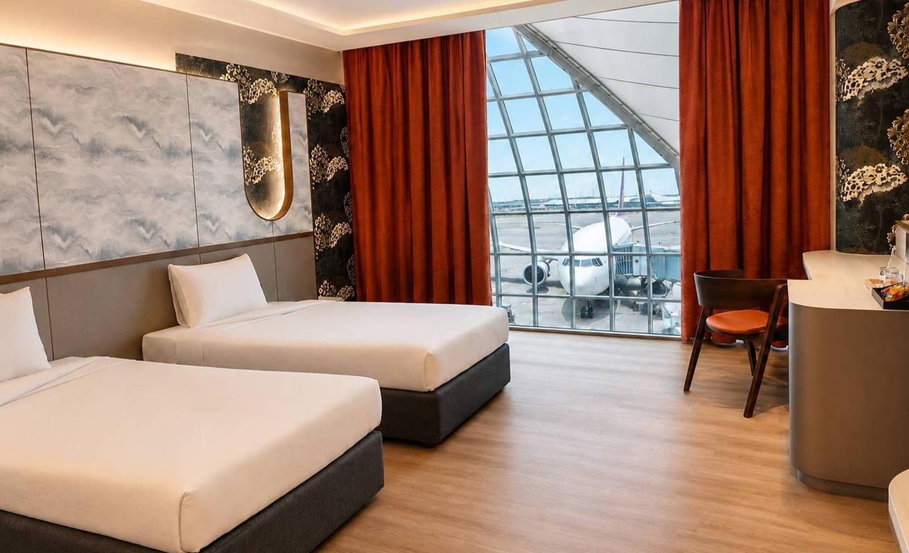 Bedroom Miracle Transit Hotel Bedroom 2 Miracle Transit Hotel Miracle Hotel Group Bangkok