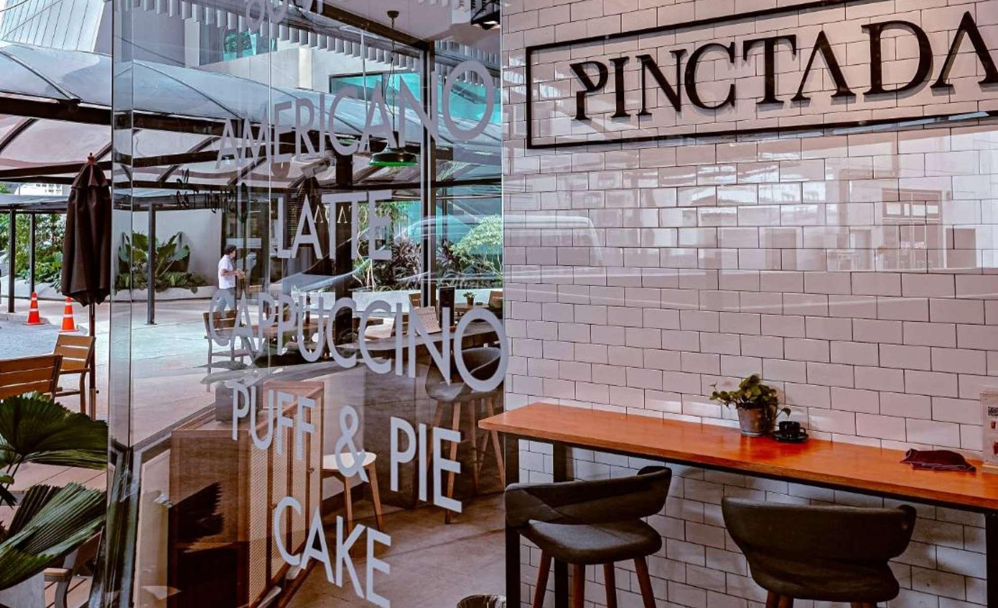 Pinctada Cafe Asawin Grand Convention Hotel