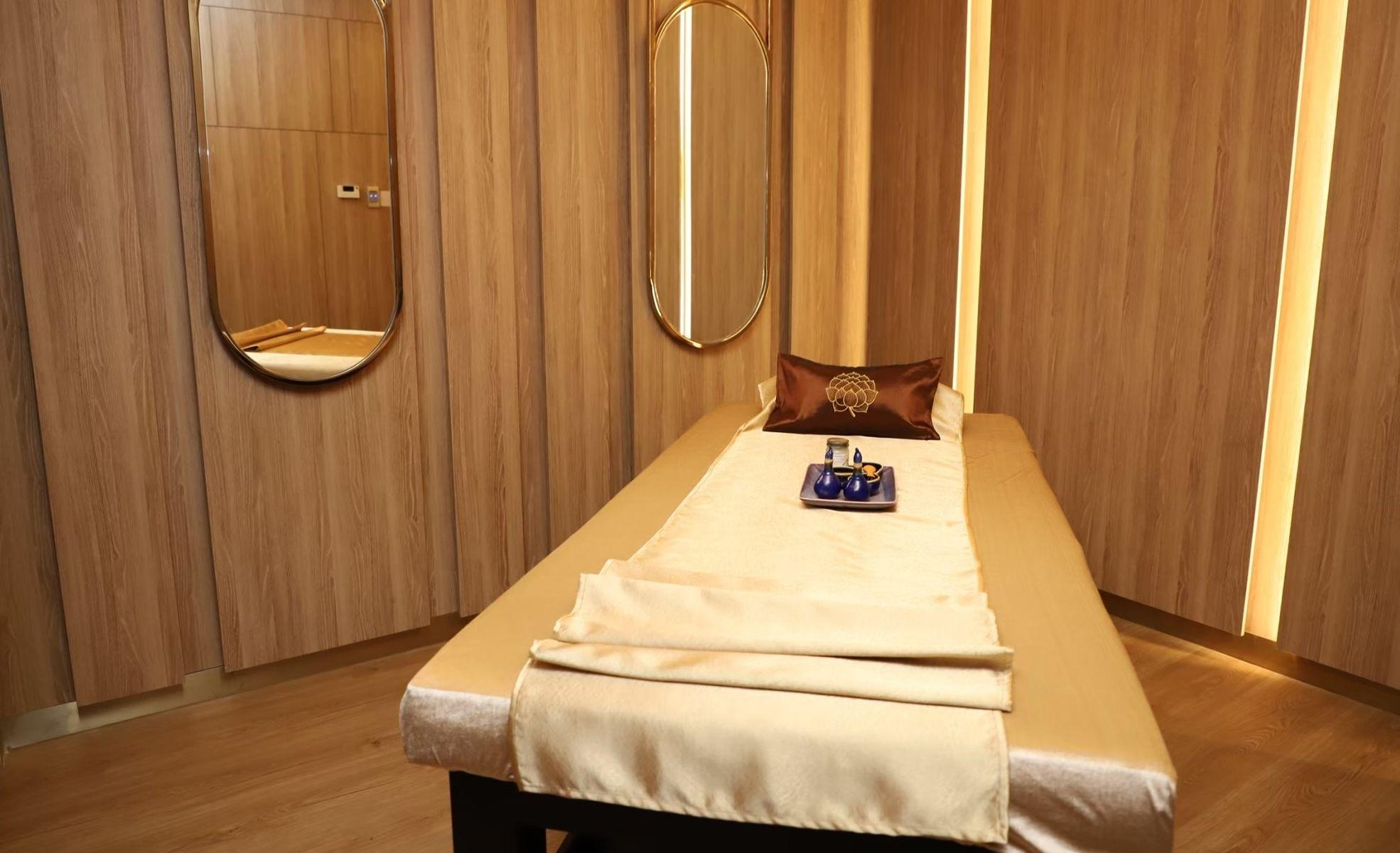 Spa Asawin Grand Convention Hotel