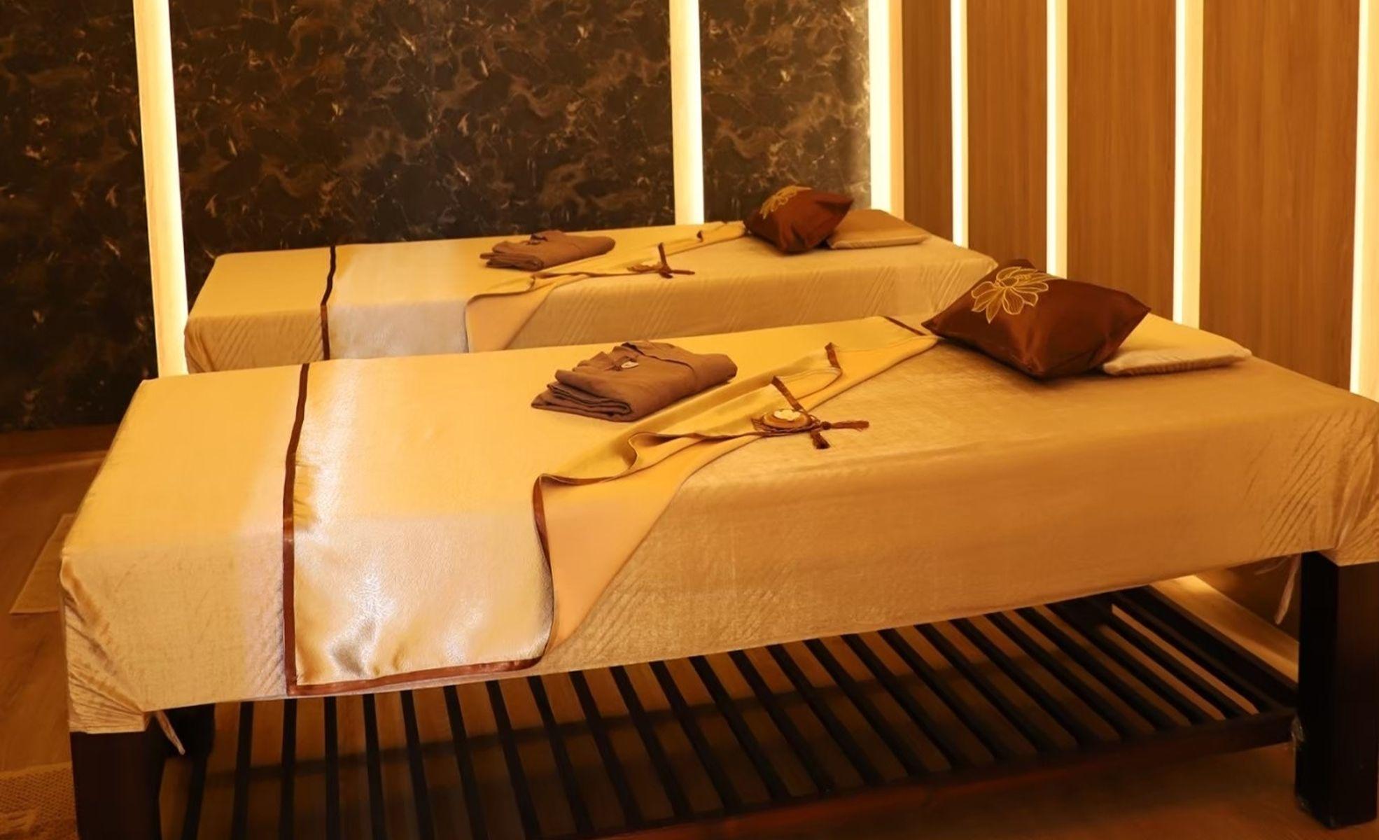 Spa Asawin Grand Convention Hotel